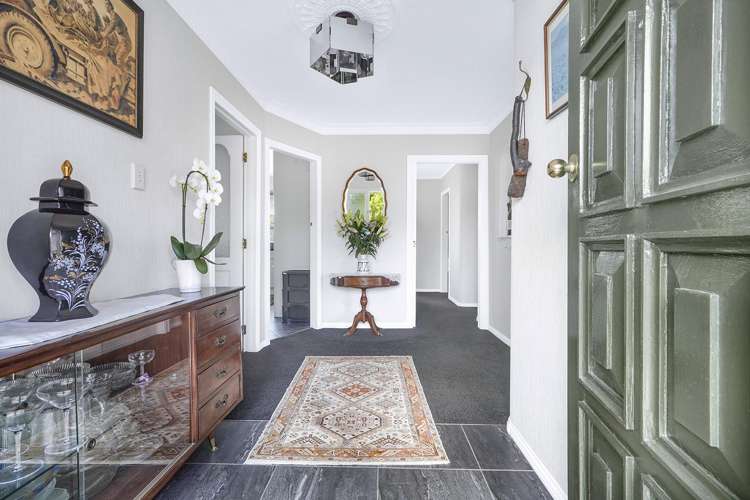 17 Queenwood Avenue Queenwood_6