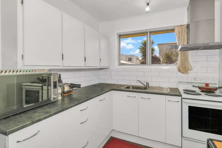 4/14 Campbell Road Royal Oak_3