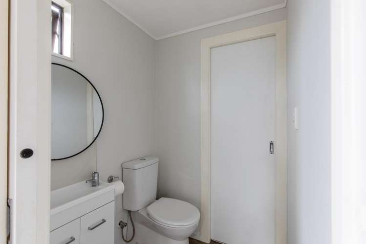 1 Rea Grove Turangi_20