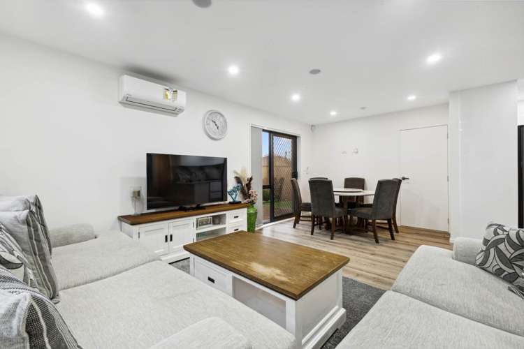 43f Beach Road Pahurehure_8