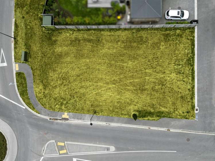 1 Betty Roberts Lane Cracroft_4