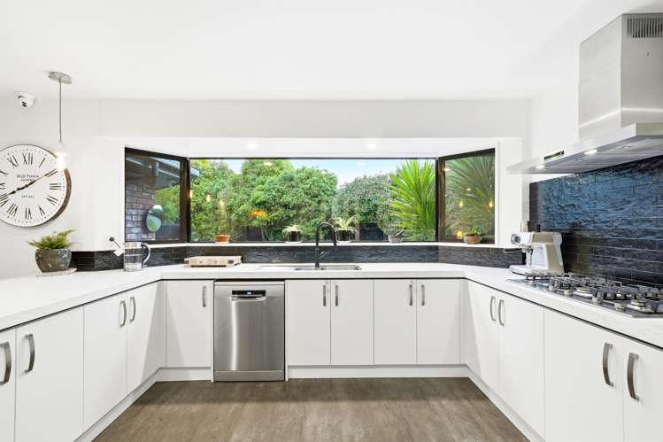 21 Taranaki Drive + 22 Hewitts Road Woodend_7