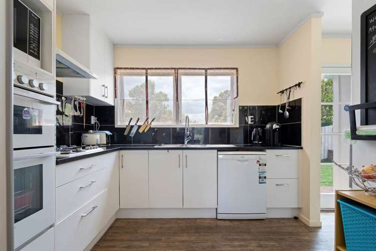 3 Pavola Grove Glenfield_7