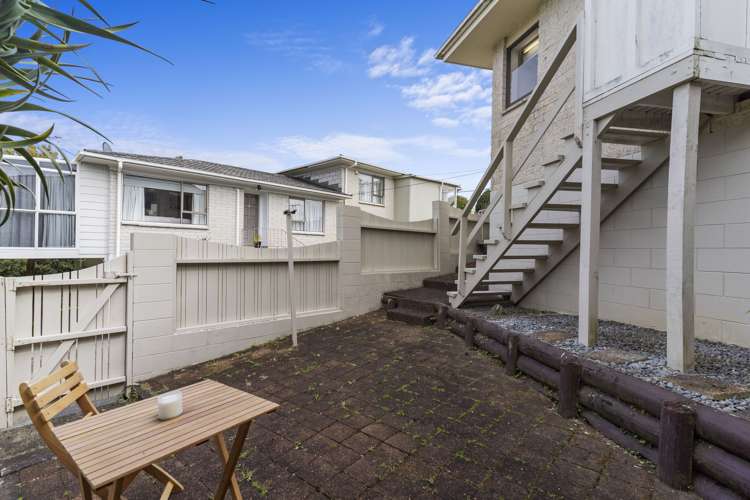 2/23 Target Road Totara Vale_10