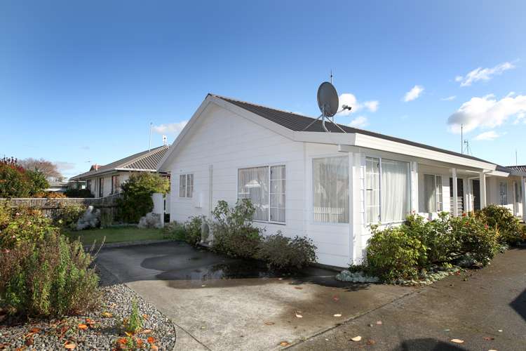 910a Willowpark Road North Mayfair_0