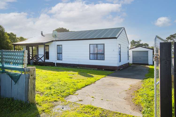 43 Main Road Tolaga Bay_19