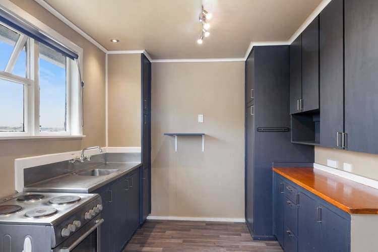 84 Glenpark Avenue_4