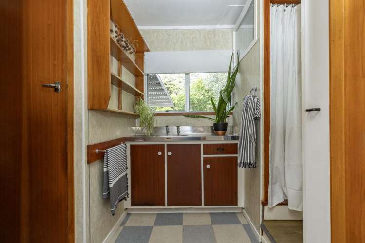 91 Seaview Road Piha_23