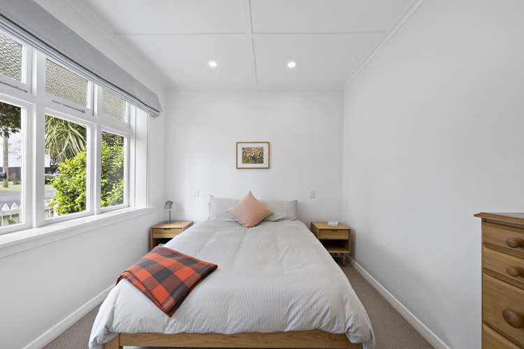 6 Kowhai Street Eastbourne_10