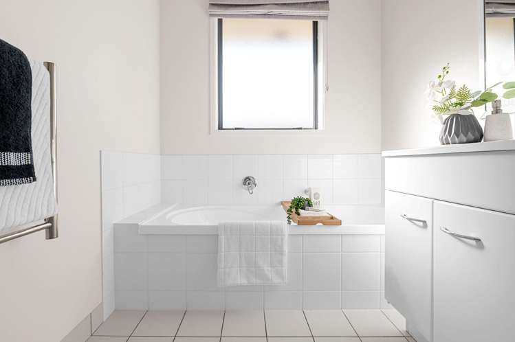 30 Newfield Drive Fairview Downs_14