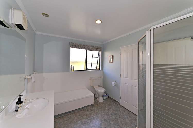 8 Aston Place Richmond_16