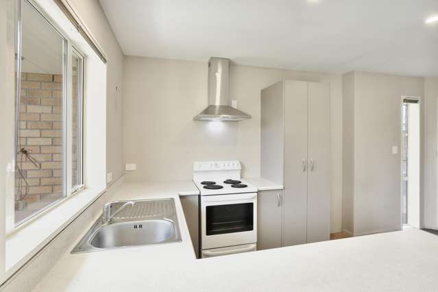 11/446 Ferry Road Woolston_1