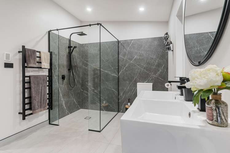 6 Ascot Vale Tikitere_21