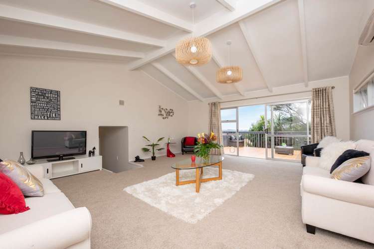 39 Woodfern Crescent Titirangi_7