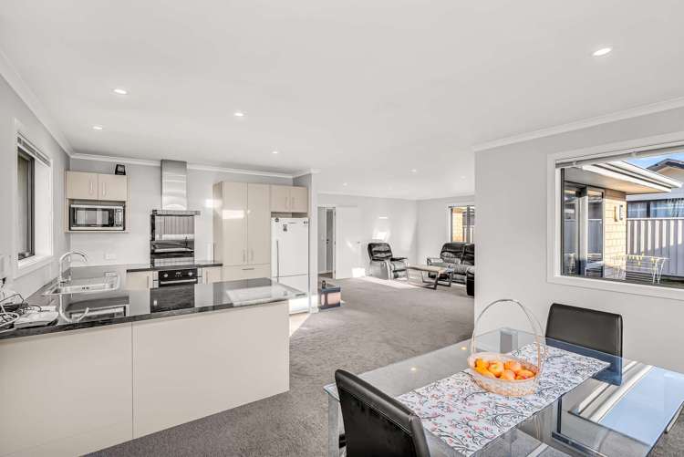8A Mead Avenue_4