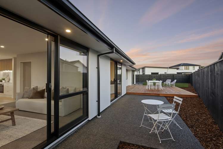 41 Candlesticks Crescent Lincoln_13