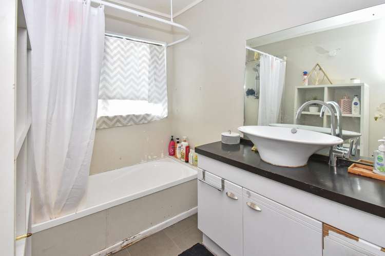 32a Barneys Farm Road Clendon Park_6