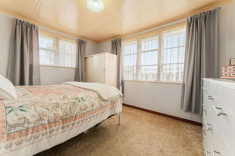 29 Twentythird Avenue Gate Pa_7