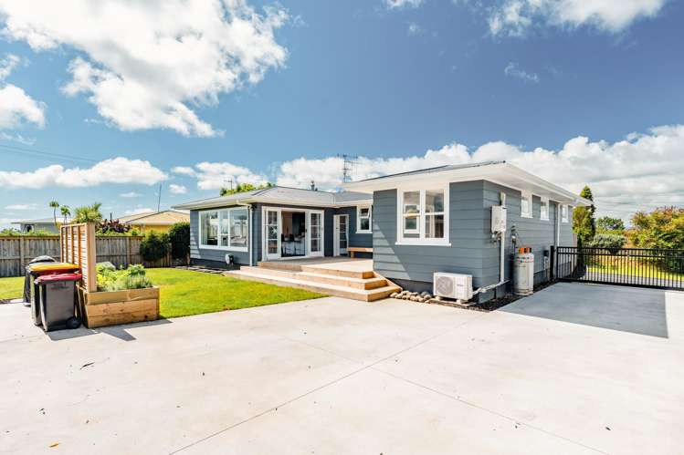 82 Kingswood Road Brookfield_22