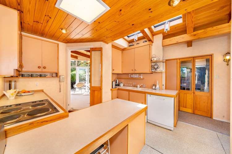 8 Natusch Road Belmont_11