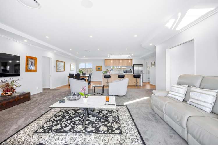 5 Coopworth Mews West Melton_13