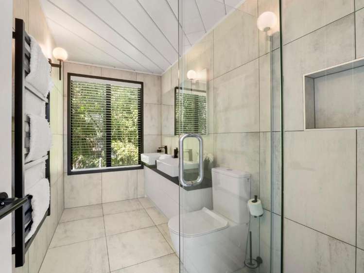 20D St Georges Bay Road (Fully Furnished Luxury) Parnell_9