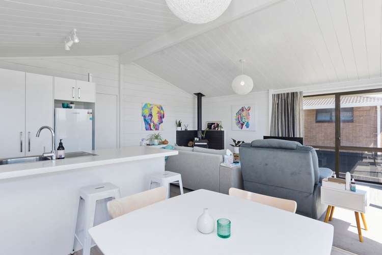 866 Papamoa Beach Road Papamoa_8