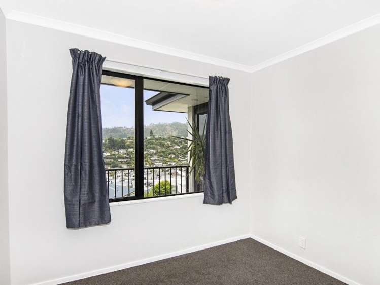 35 Saint Lawrence Street Toi Toi_9