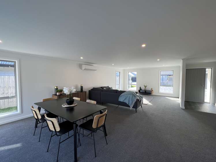 42 Geoff Geering Drive Netherby_7