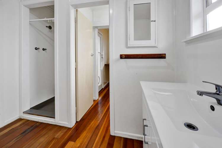 2 Charles Major Place Hawera_12