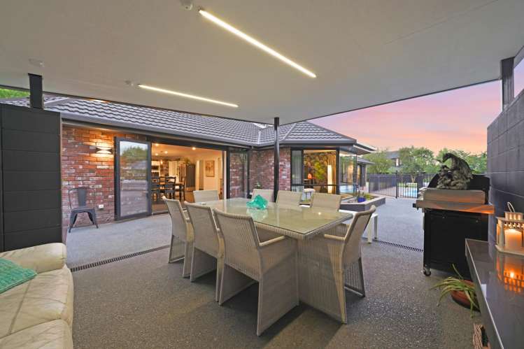 21 Taranaki Drive + 22 Hewitts Road Woodend_17