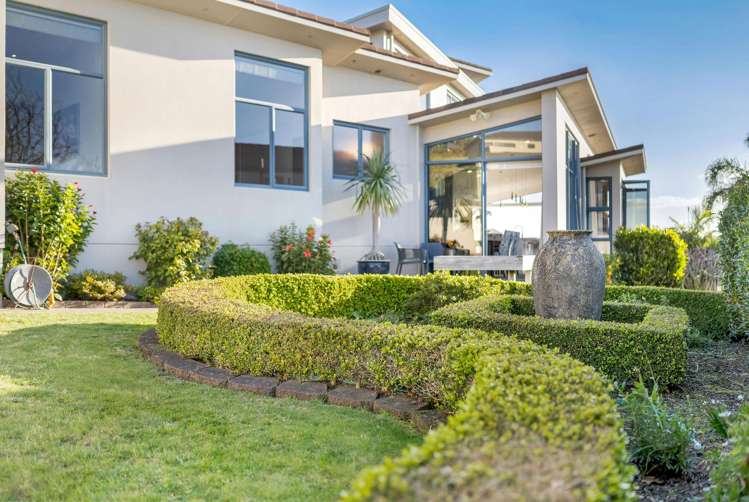 11 Brooke Ridge Rise East Tamaki Heights_32