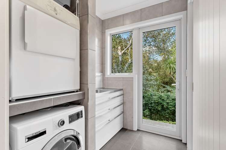 9 Beachwood Drive Hatfields Beach_22