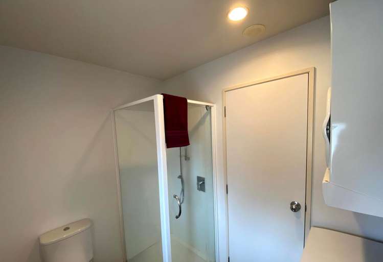 22L/76 Albert Street City Centre_11