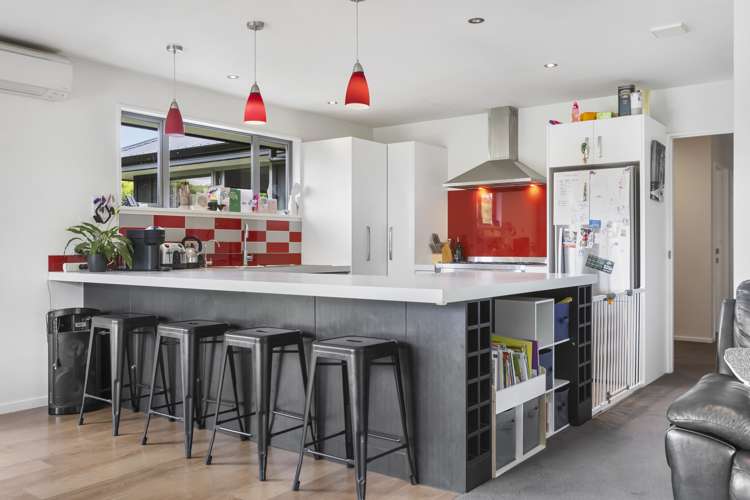 10 Rifleman Street Albert Town_1