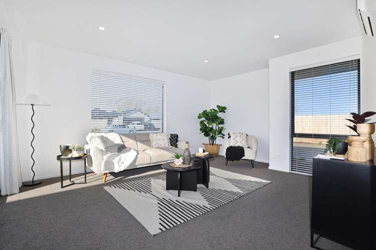 2 Orwell Way Elgin_14