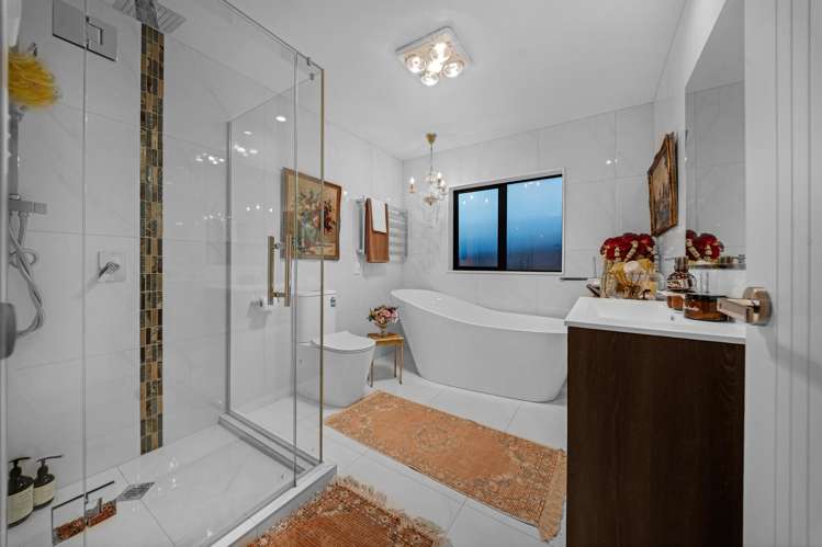 16 Lime Hill Rise Flat Bush_33