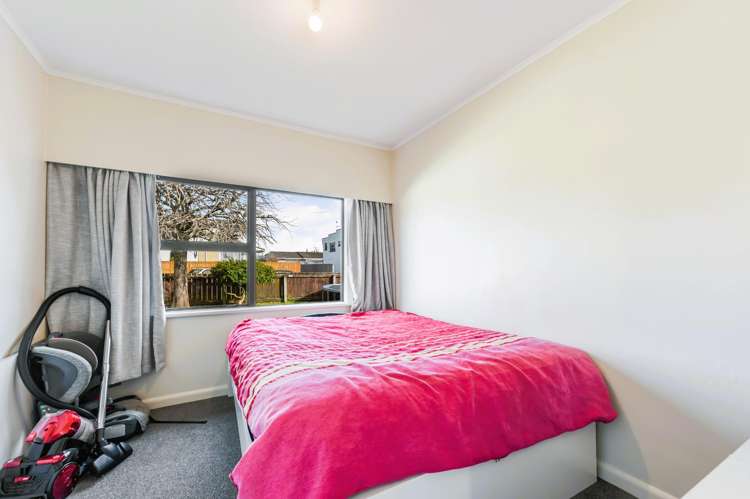 5 Maitland Avenue Stoke_6