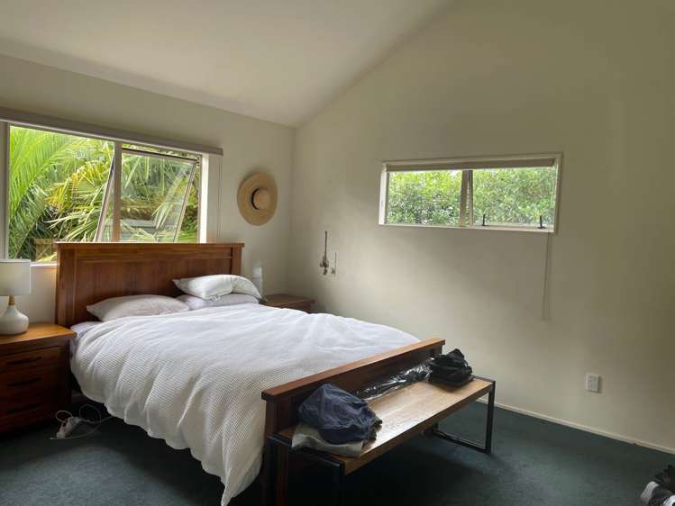 2/32 Seaview Road Castor Bay_12