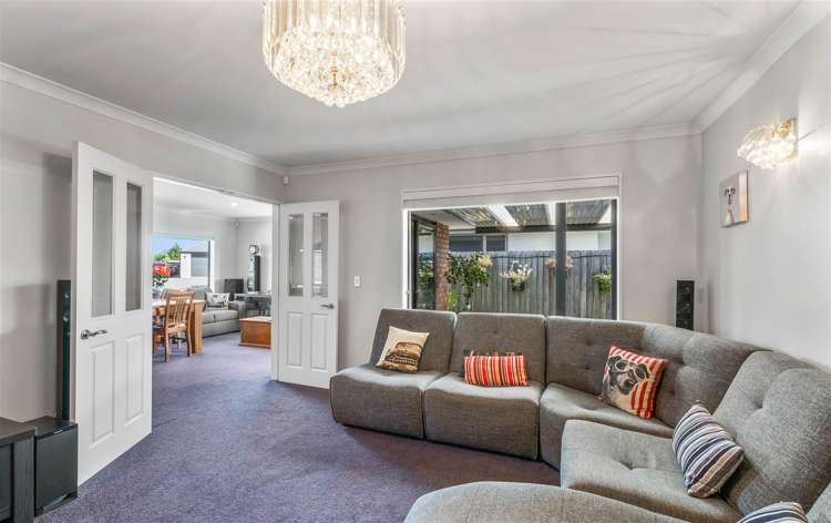 2 Keyes Mews Rolleston_6