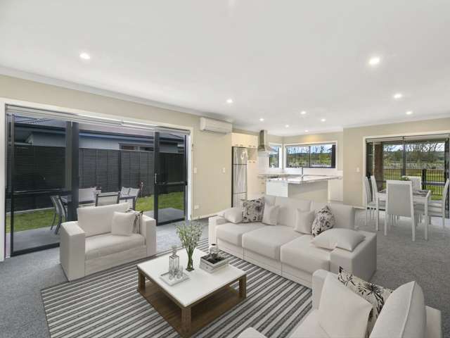 13 Maison Way Rangatira Park_1