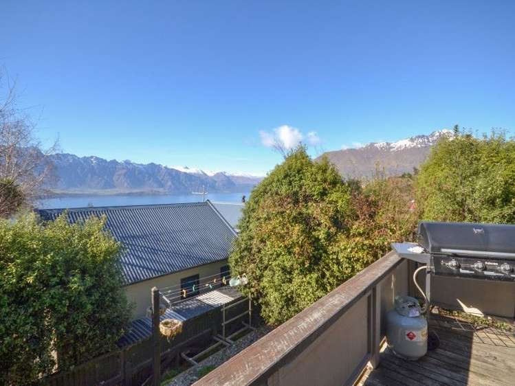 31a Greenstone Place Fernhill/Sunshine Bay_8