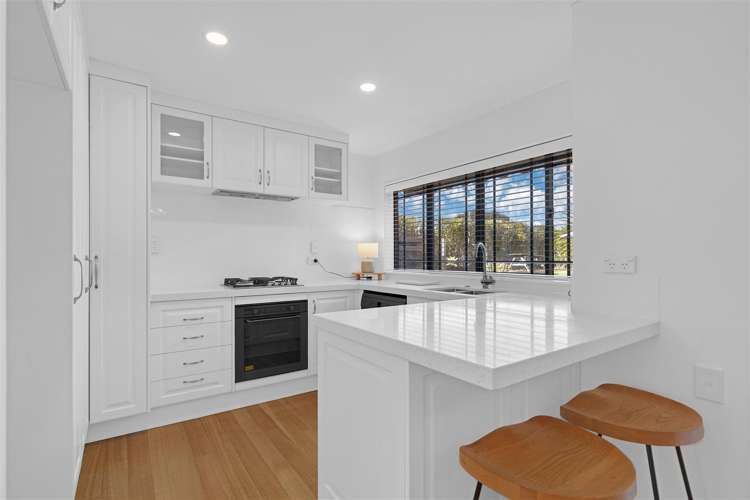 14 Watersfield Place Flat Bush_18