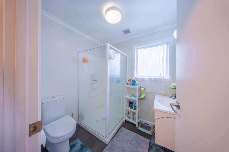 65 Chiefs Court Hamilton East_7