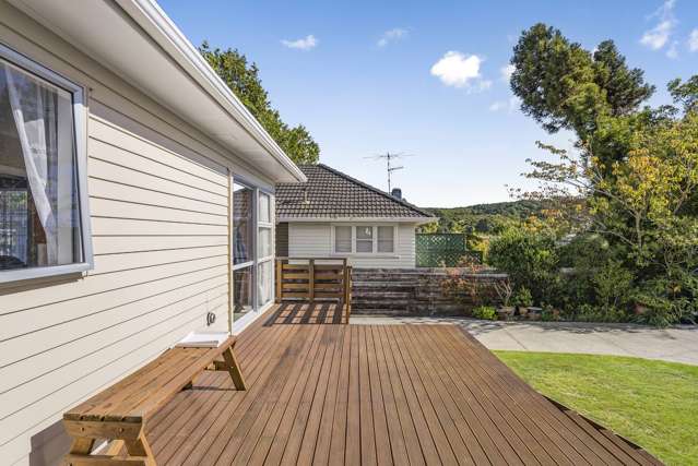 44 Russell Road Wainuiomata_2