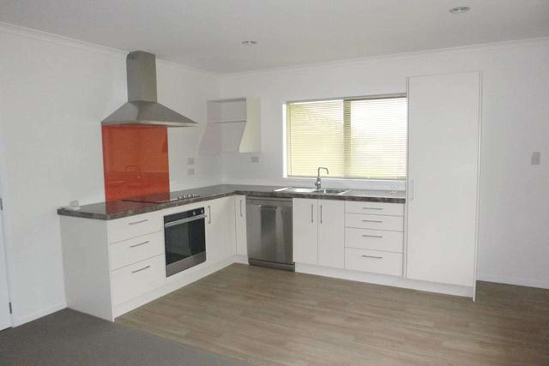 94 Sunstone Crescent 11303_0