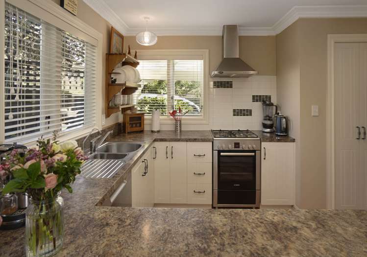 11 Byron Place Stoke_7