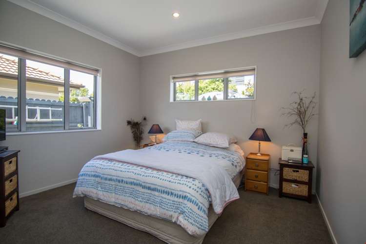 34 Pine Harbour Parade Beachlands_10