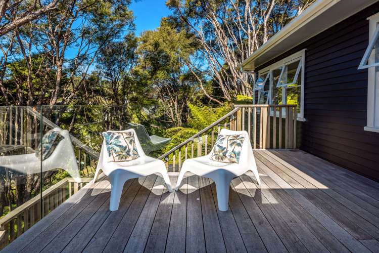 116 Queens Drive Oneroa_23