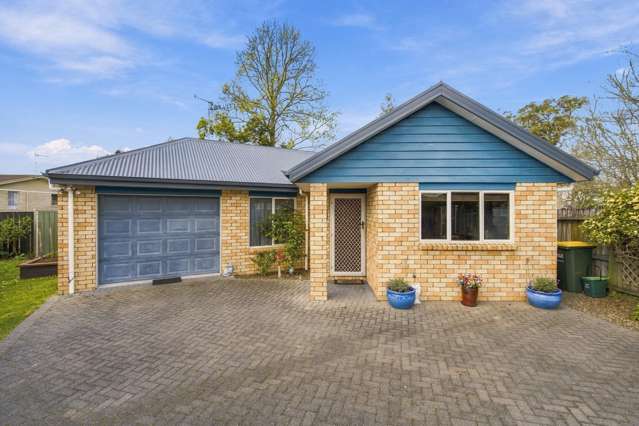 Easy-Care Chartwell Gem